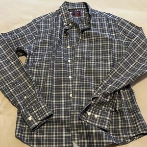 Untuckit plaid shirt